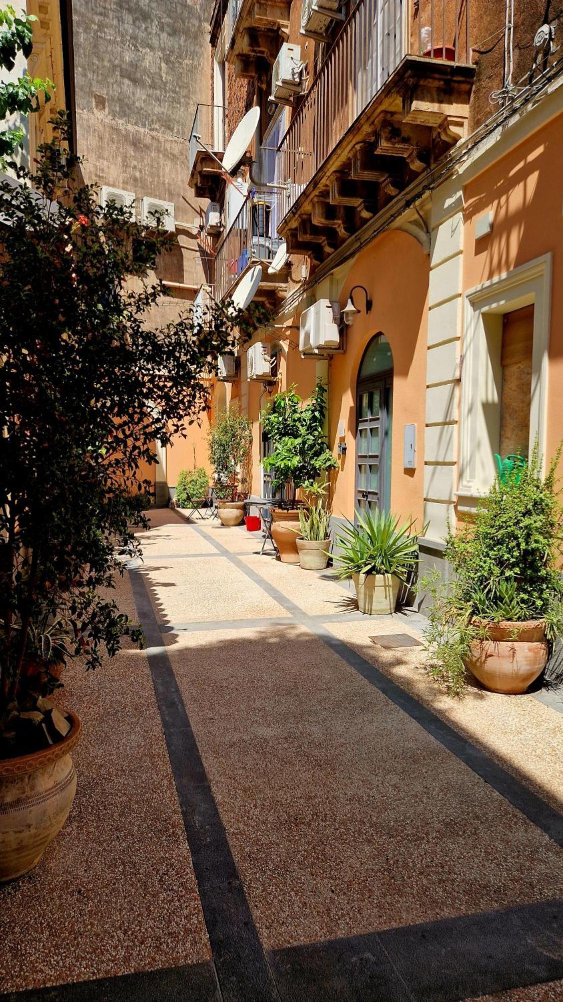Borgo Santa Caterina - Fiera "Ventotto Holiday Home" Κατάνια Εξωτερικό φωτογραφία